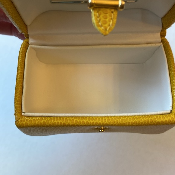 Wolf Designs Leather Travel Ring Jewelry Case with Mirror. NWOT - Picture 5 of 11